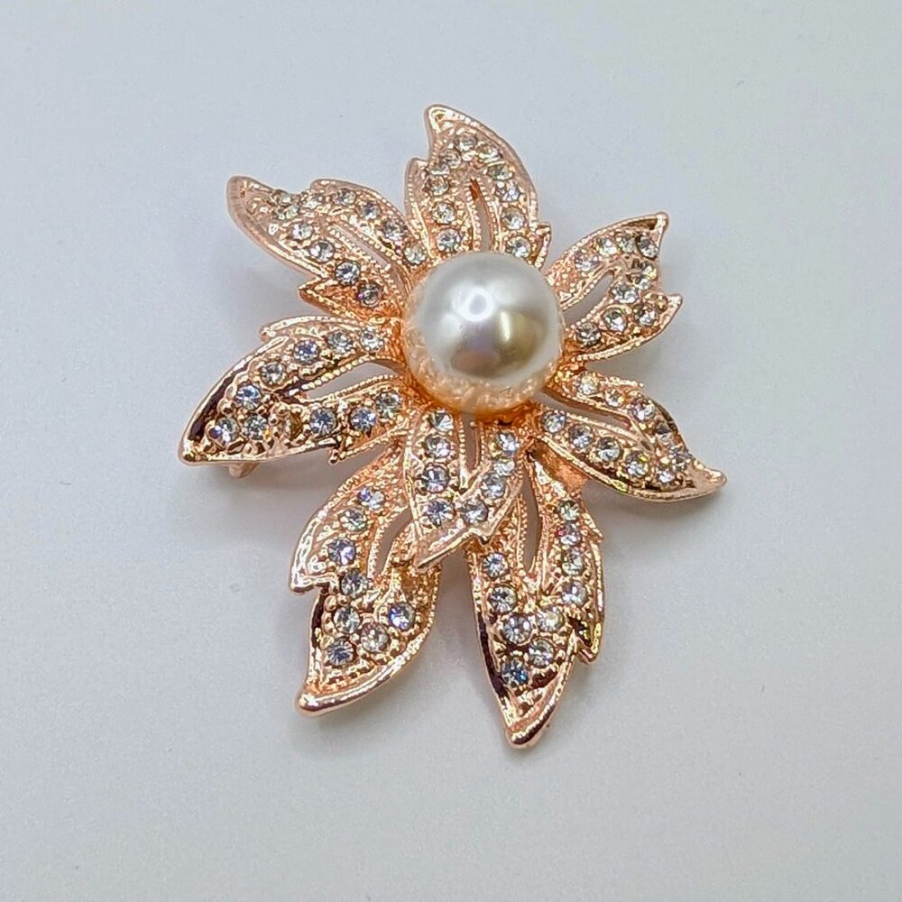 Floral Shaped Brooch in Rose Gold with Faux Pearl and Clear Rhinestones - NWOT